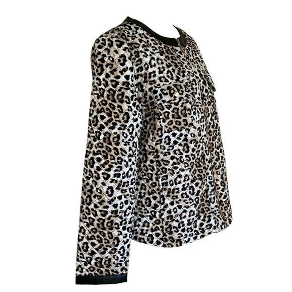Chico’s Leopard Print Jacket Quilted Fall Jacket Lightweight Zip Up Sz 0 /Small - Picture 8 of 16